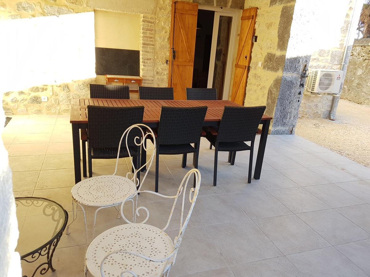 Vallon-Pont-dʼArc La Maison De Salavas מראה חיצוני תמונה
